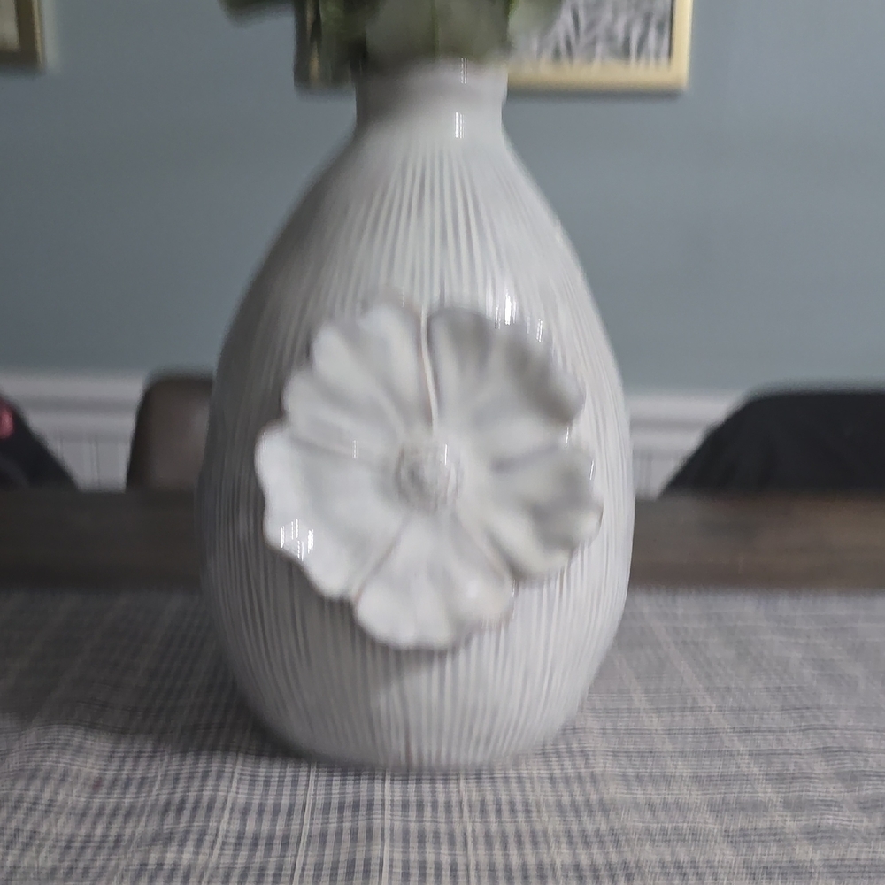 Ceramic Flower Vase - Home Accents